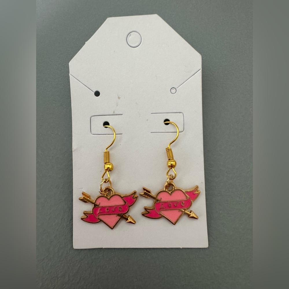 🛍️ any 5 items for $15 🛍️ Heart and Arrow Pink Gold Earrings